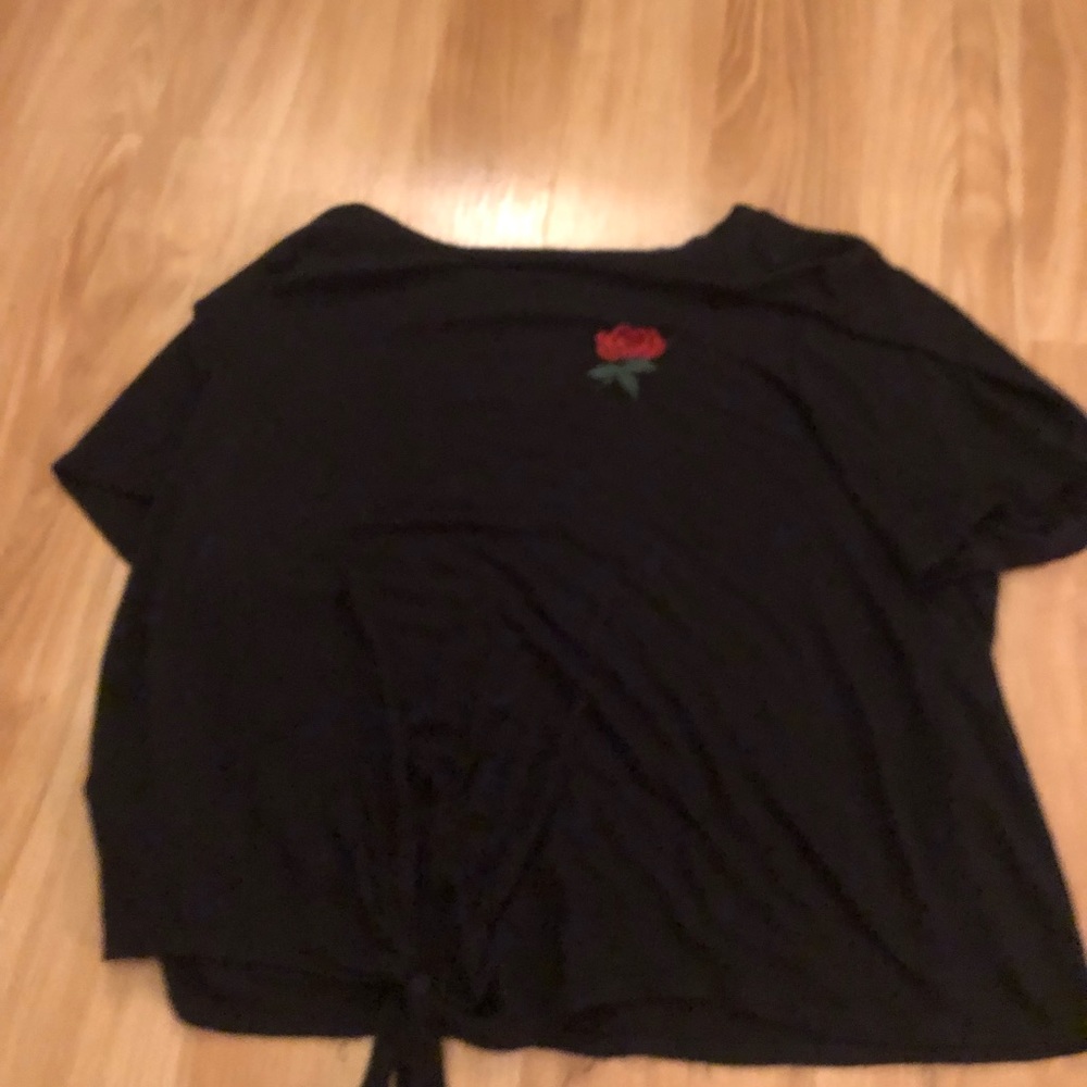 embroidery rose black knotted shirt